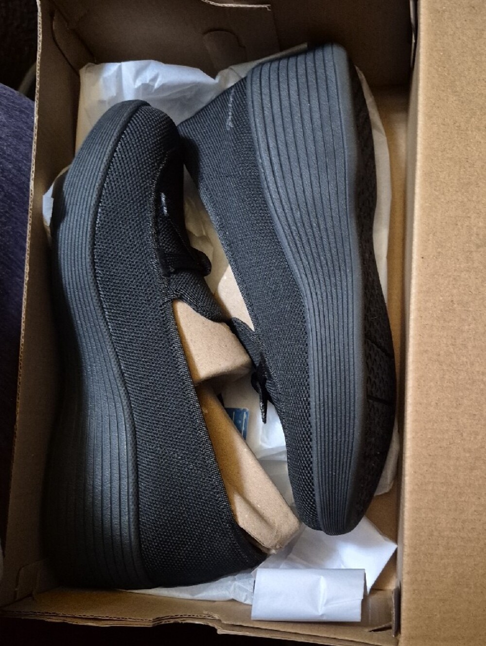Skechers Relaxed Fit Memory Foam  Color-Black Womens Size 10 Brand New. - Picture 2 of 4